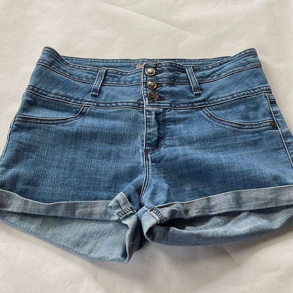 Heartbreaker Triple Button Denim Shorts - Large